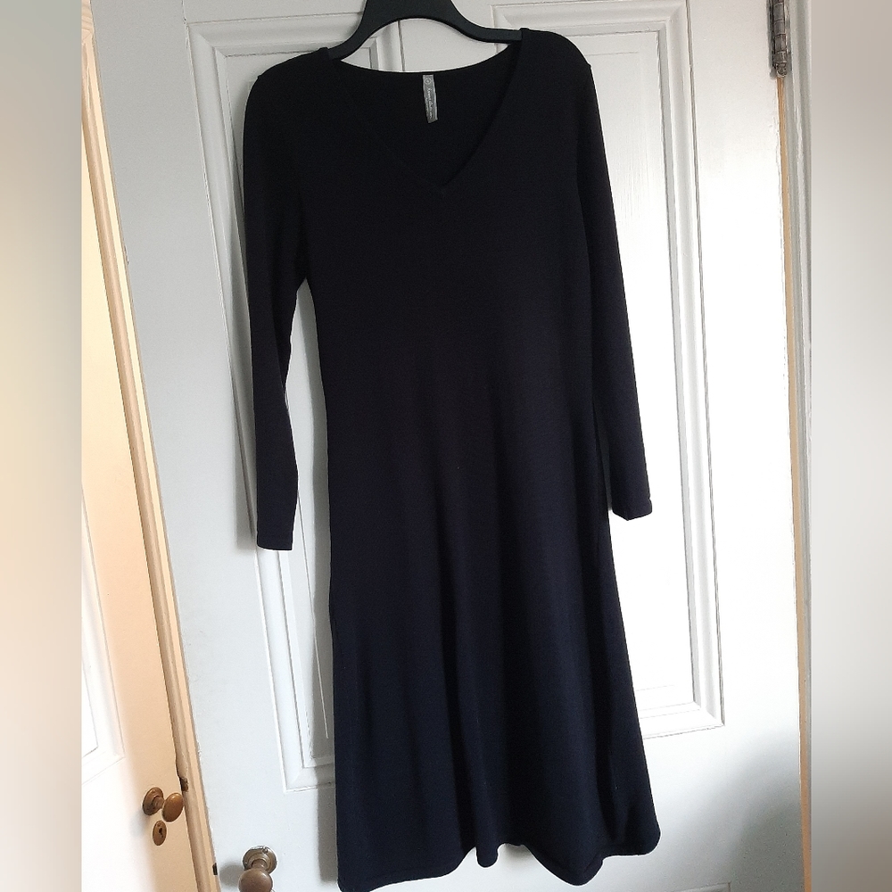 Hanna Andersson Black Long-Sleeved Cotton Dress